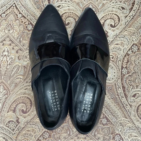 Barneys New York Women’s Black Leather Strap Loafers Flats Size 7 Made in Italy - Picture 9 of 12